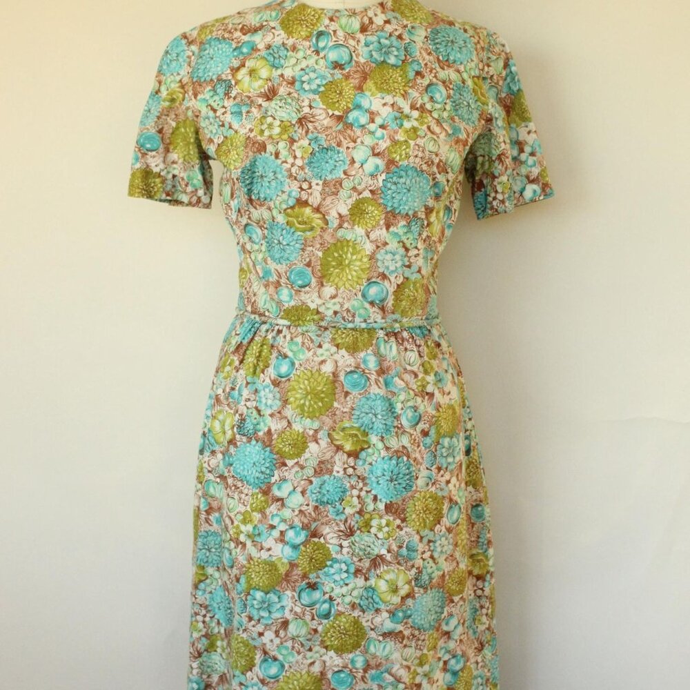 Vintage 1960s Wiggle Dress, Green and Blue and Brown Floral and Fruit Print - Picture 3 of 10